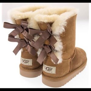 Sale!!!! UGG Brown Bailey Bow Boots